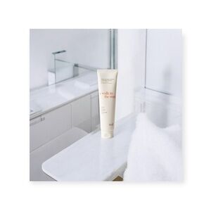 new Voir ☀︎︎ A Walk in the Sun: Moisturizing Repairing Masque ☀︎︎ Vegan Keratin